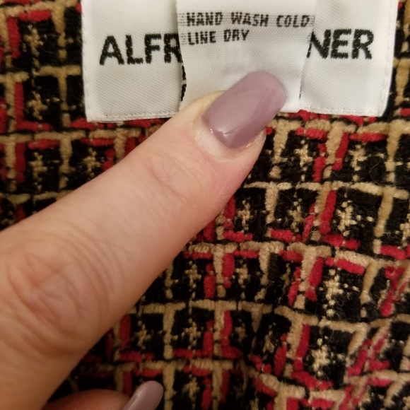 Jacket - Picture 3 of 4